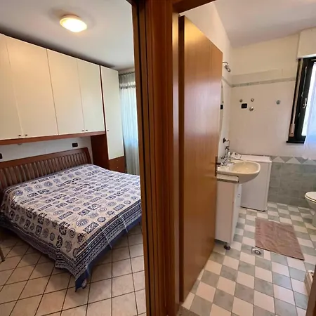 Jody Bibione, Poolside With Garden