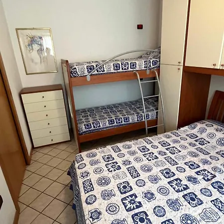 Jody Bibione, Poolside With Garden Apartment