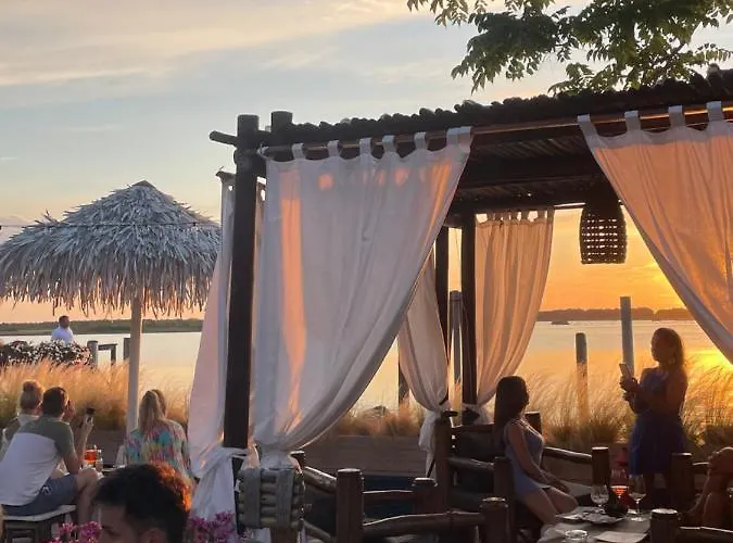 Lägenhet Jody Bibione, Poolside With Garden